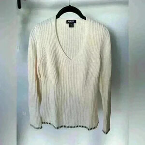 Baroni 100% Wool Sweater. Size M